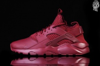 Nike air huarache run ultra se red top