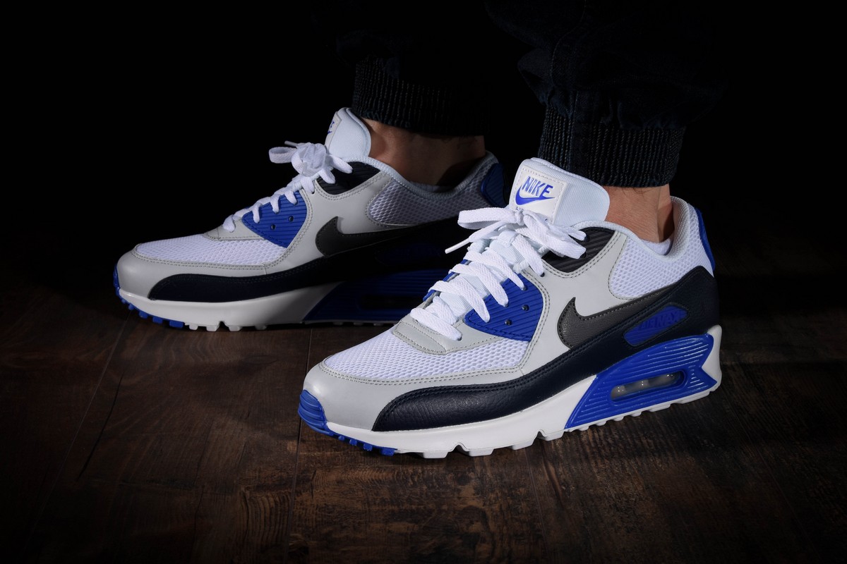 Nike air max 90 essential white obsidian hotsell