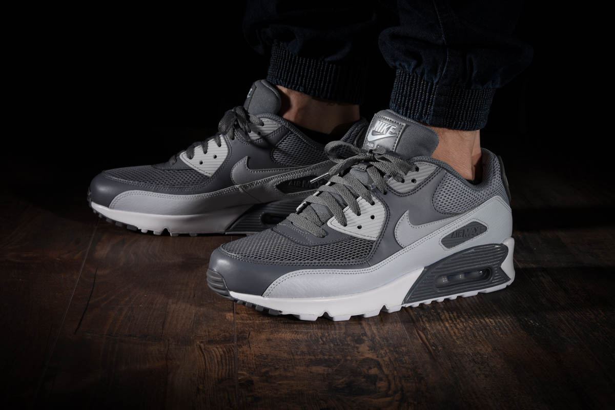 NIKE AIR MAX 90 ESSENTIAL COOL GREY fur 140 00 kicksmaniac