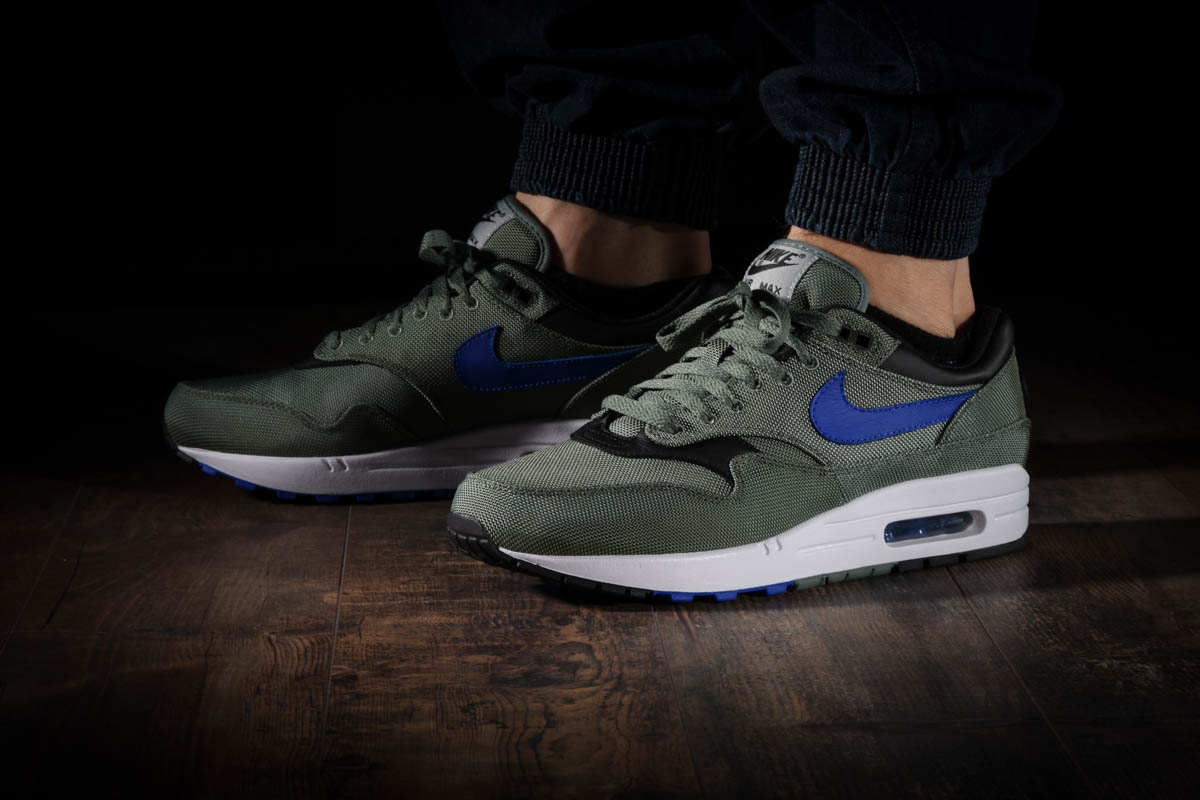 NIKE AIR MAX 1 PREMIUM 93 LOGO PACK