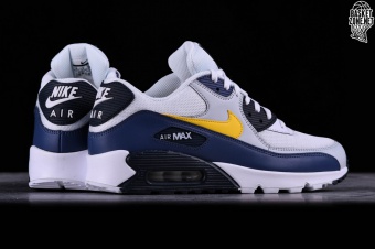 nike air max 90 michigan