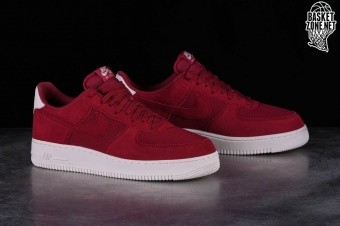 AIR 1 '07 SUEDE RED CRUSH €105,00 |