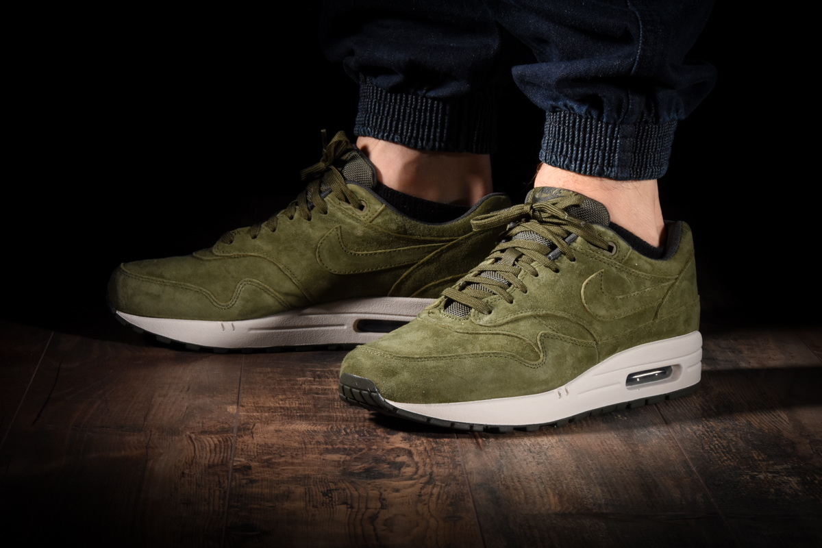 NIKE AIR MAX 1 PREMIUM OLIVE fur 125 00 kicksmaniac