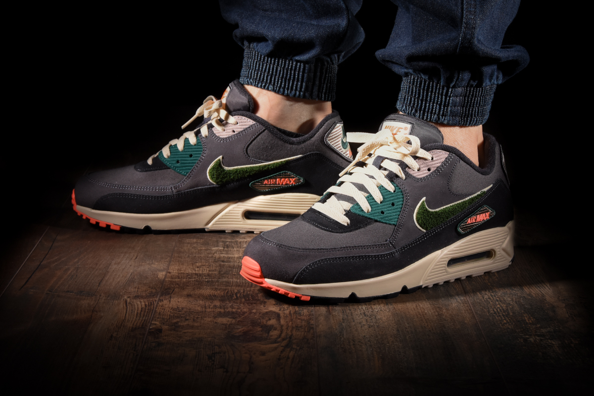 Nike air max 90 se oil green hotsell