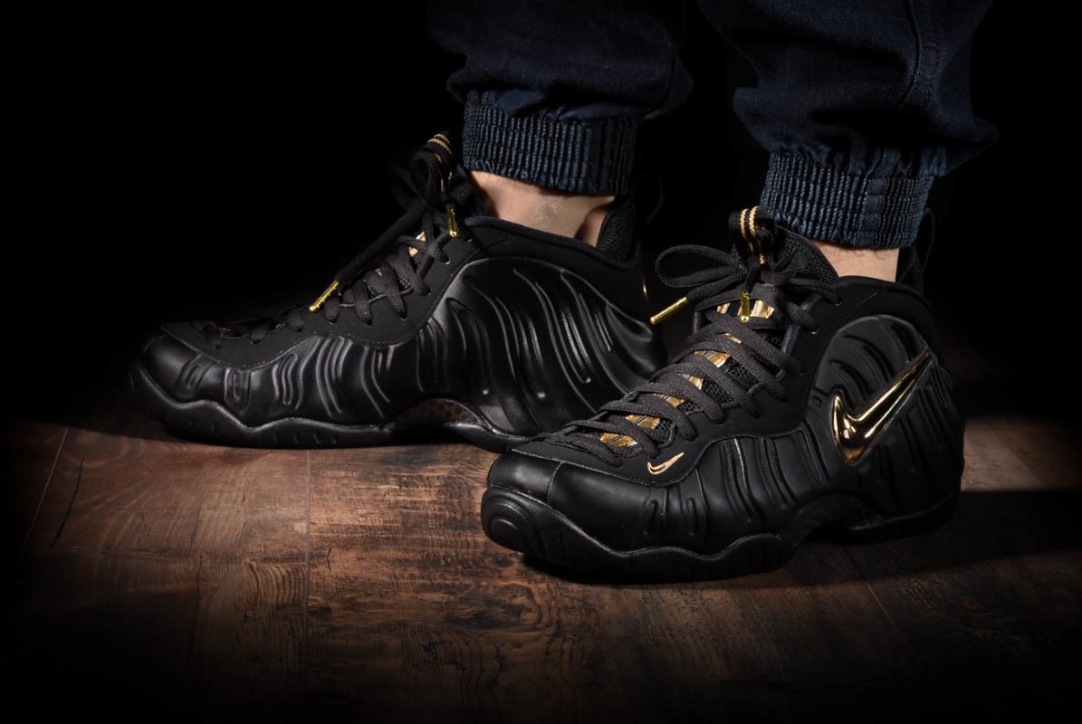 Gold and black foamposites 215 top