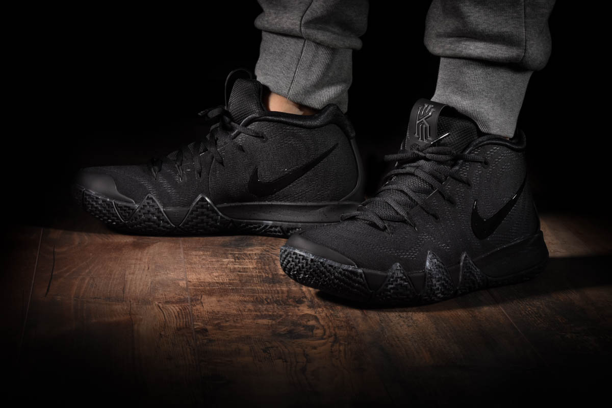 NIKE KYRIE 4 TRIPLE BLACK fur 115 00 kicksmaniac