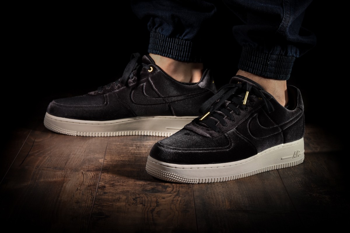 NIKE AIR FORCE 1 '07 PRM 3 for £95.00 