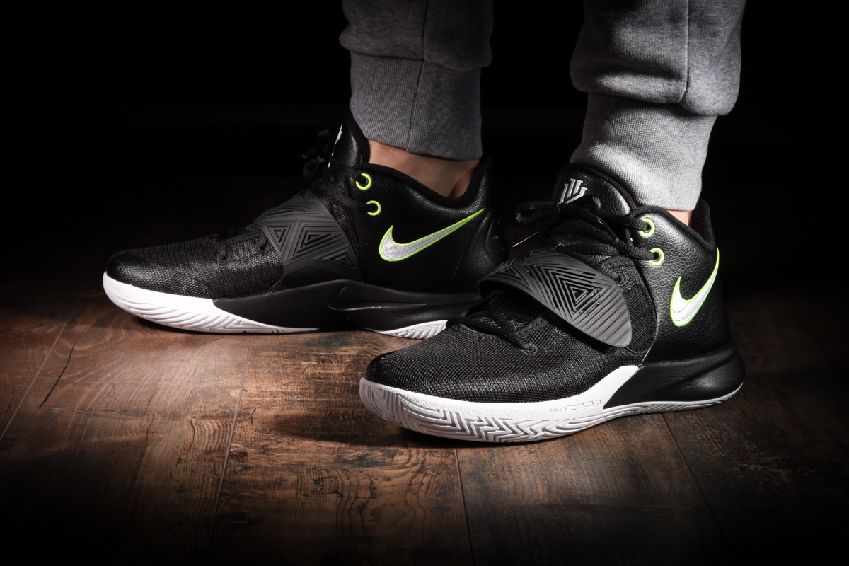 kyrie flytrap green and black