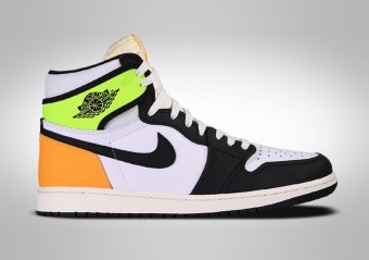 NIKE AIR JORDAN 1 RETRO HIGH OG VOLT GOLD